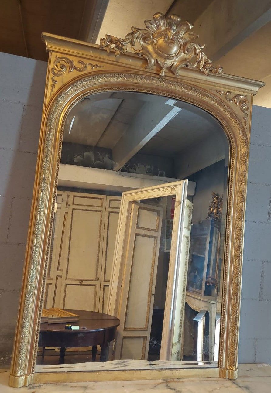 specc139 Espelho com moldura e concha rococó, alt. 160 cm x larg. 105 cm